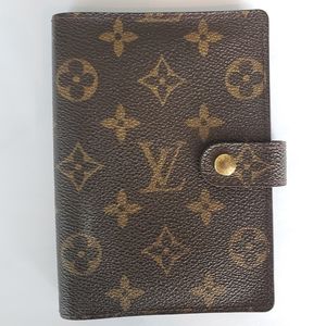 Louis Vuitton Authentic PM Agenda/wallet/passport